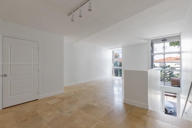 Foto del edificio - 600 76th St