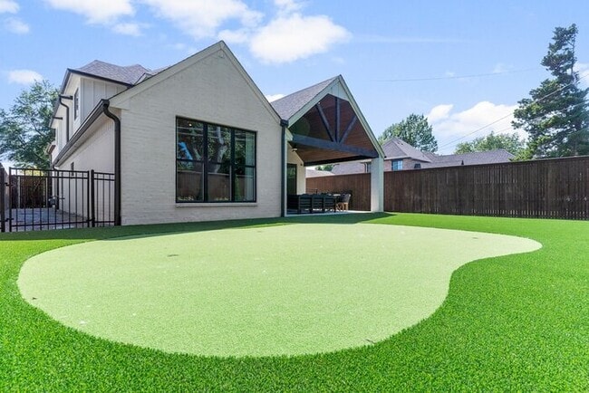 Foto del edificio - Brookside Birdie 5bd/4.5ba
