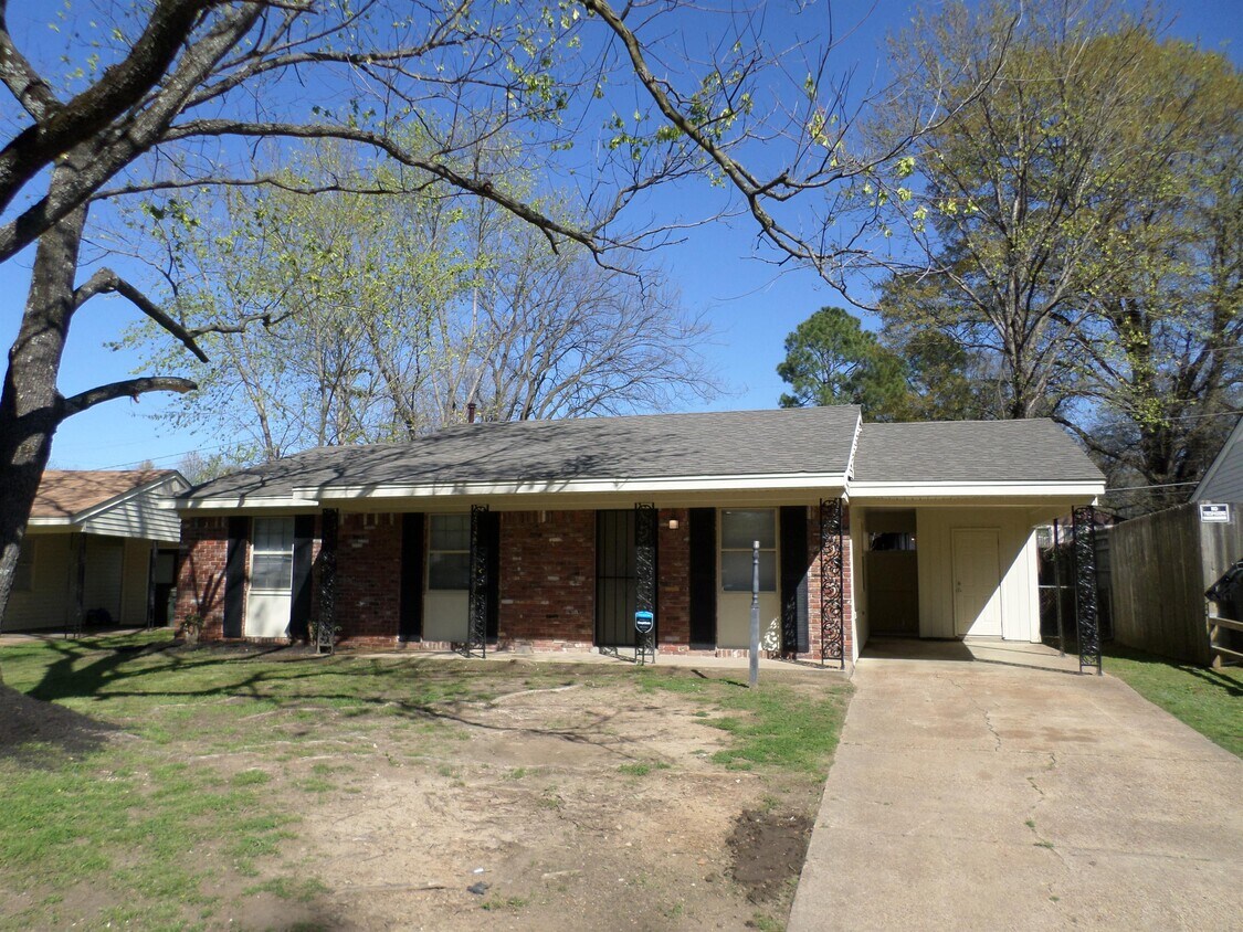 Primary Photo - 3326 Sinclair St