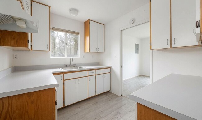 Foto del edificio - 8542 Winter Gdns Blvd