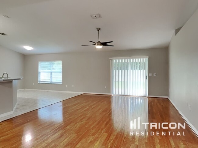 Foto del edificio - 128 Bud Hollow Dr