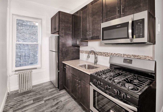 Foto del edificio - 284 3rd St