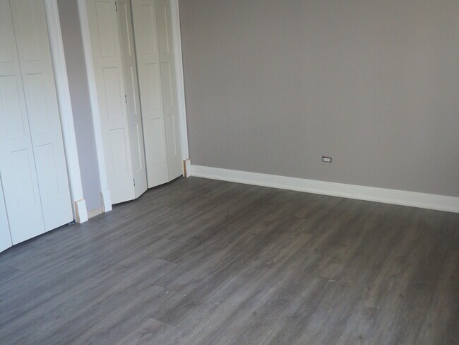 Foto del edificio - 14531 Ravinia Ave
