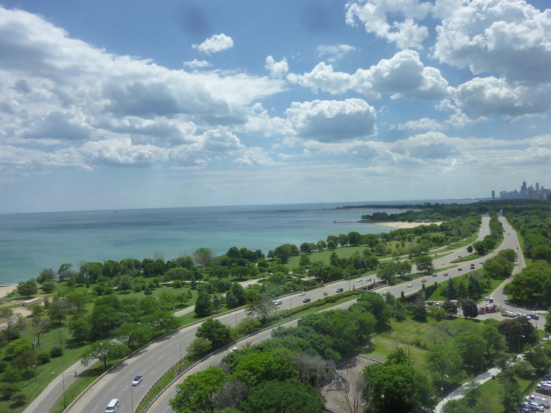 Foto principal - 5701 N Sheridan Rd