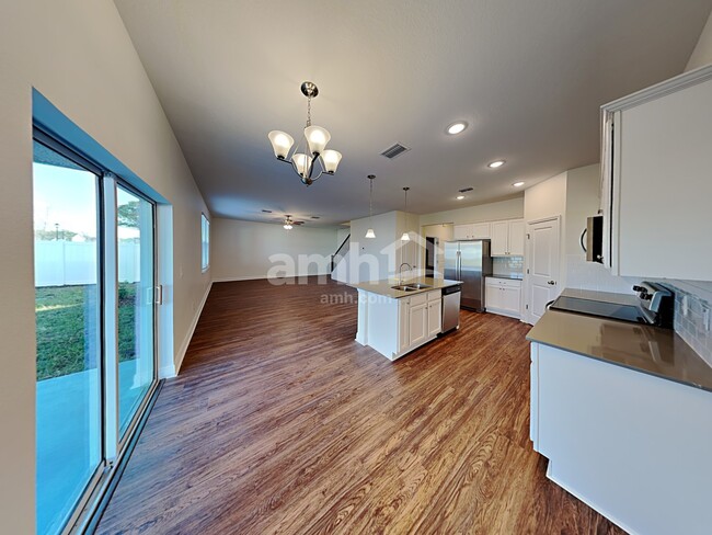 Foto del edificio - 3751 Blackshear Place