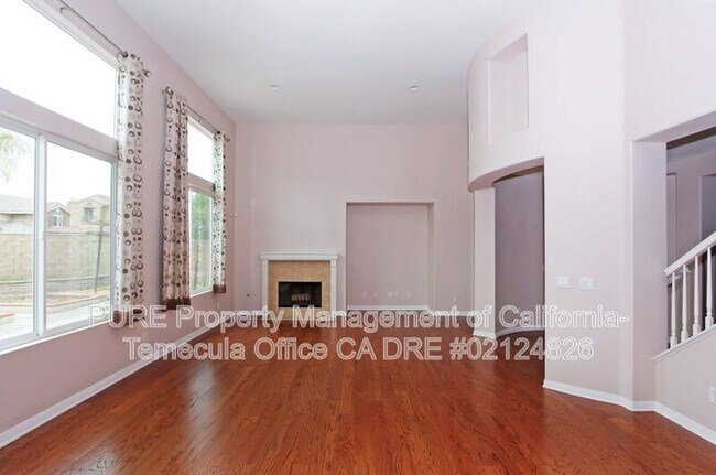 Foto del edificio - 32117 Live Oak Dr