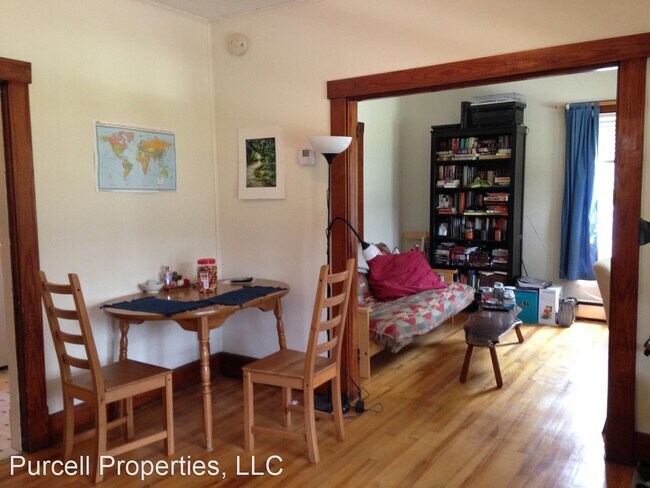 Building Photo - 1 br, 1 bath Apartment - 68 Maple St