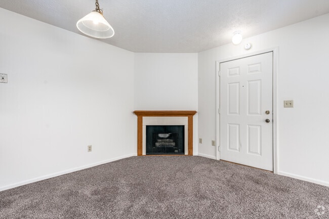 1BR, 1BA - 715SF - Dining Room - Ashton Lake Apartments