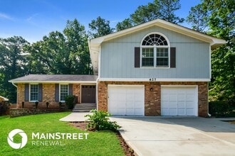 Building Photo - 627 Rockborough Dr