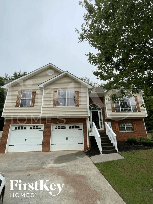 Building Photo - 10 Piedmont Ln