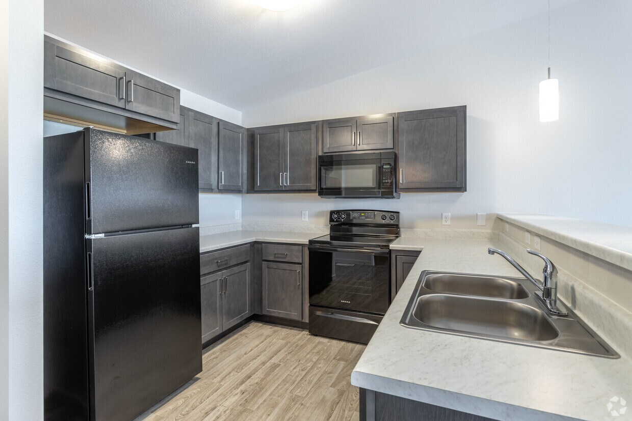 City's Edge Apartments 3617 E Sage Grass St Sioux Falls, SD