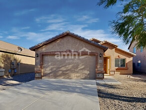 Building Photo - 4639 E Pinto Valley Rd