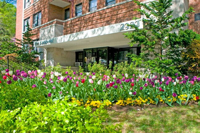 Building Photo - The Parkwest Apartments