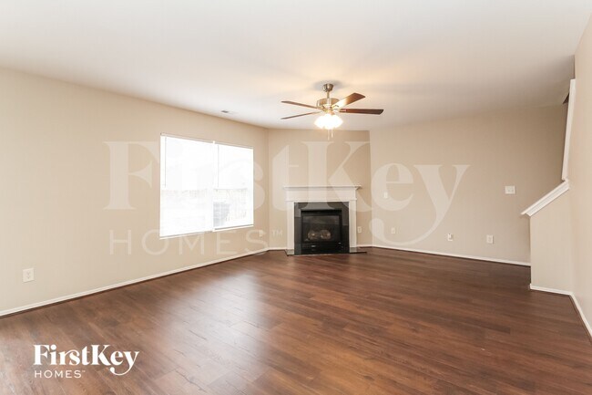 Foto del edificio - 2709 Buckleigh Dr