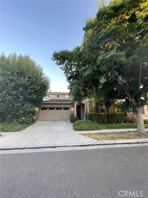 Foto principal - 6175 Castleton St