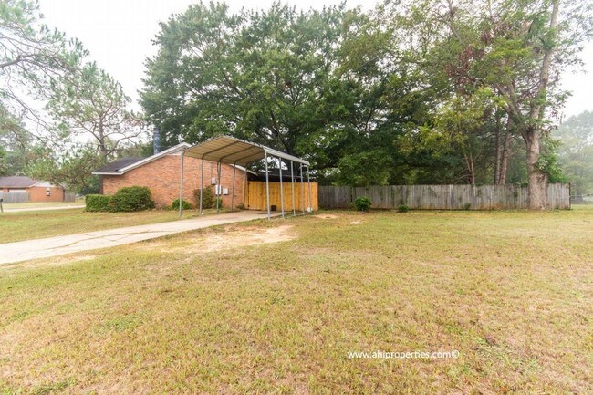 Building Photo - 6261 Lycoming Rd