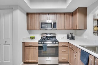 Building Photo - La Serena at the Parque