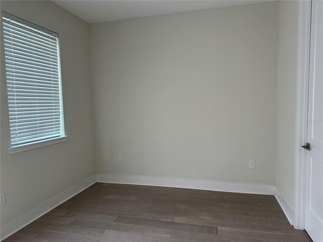 Building Photo - 837 Calla Terrace N