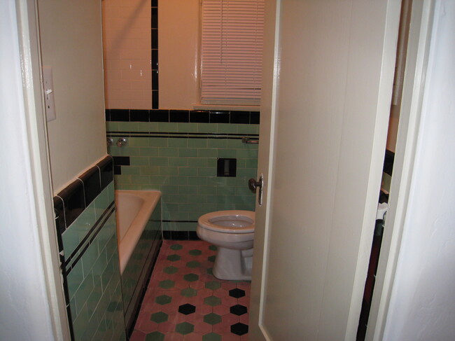 master bathroom - 1253 26th St