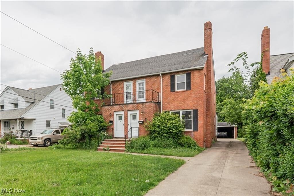 3839 Mayfield Rd Cleveland Heights, OH 44121 – photo 3
