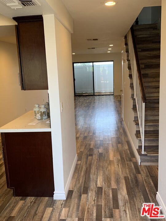Foto del edificio - 542 N Shelton St