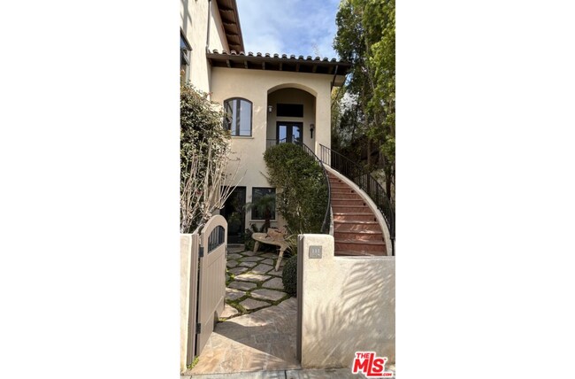 Foto del edificio - 546 Stassi Ln