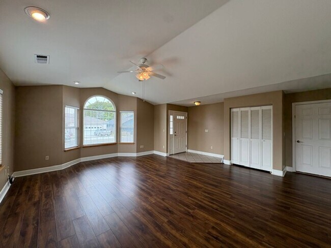 Foto del edificio - Lovely 3 Bedroom Home in McKinleyville