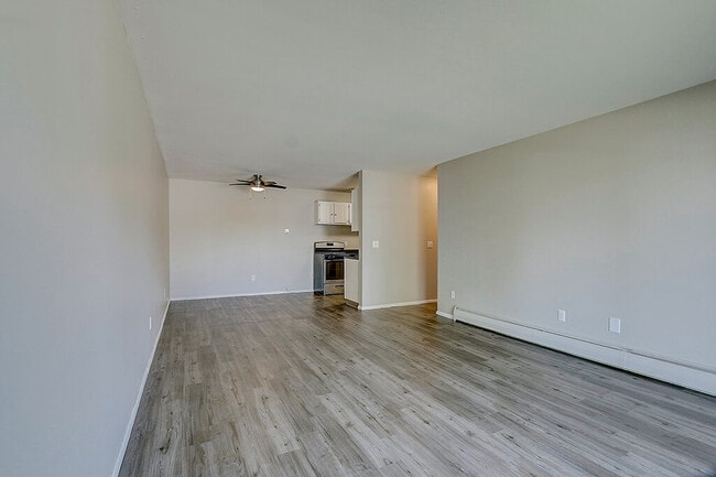 Building Photo - Douglas Terrace Apartments