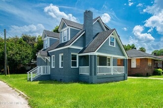 Building Photo - 3839 Springfield Blvd