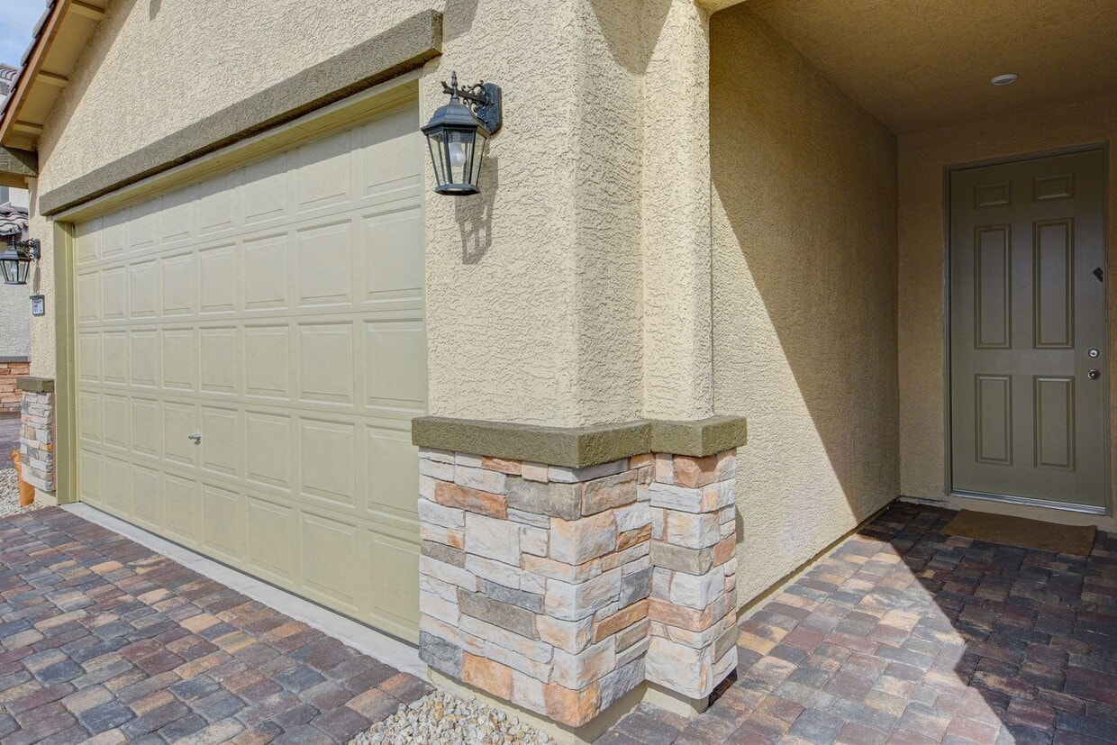 5612 Manzanita Trail St, North Las Vegas, NV 89031 House Rental in