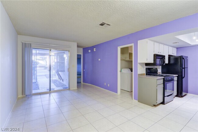 Building Photo - 417 N Lamb Blvd