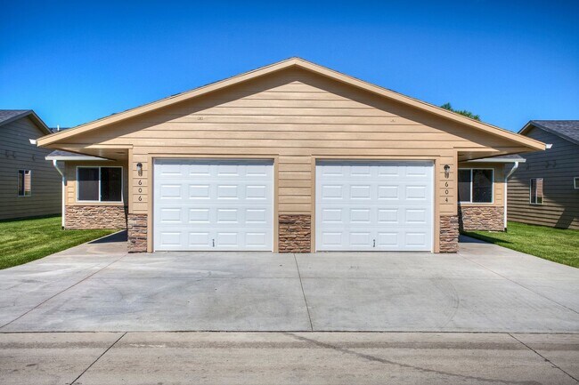 Foto del edificio - 3 Bedroom, Single-story Townhomes for rent in Marshalltown, IA