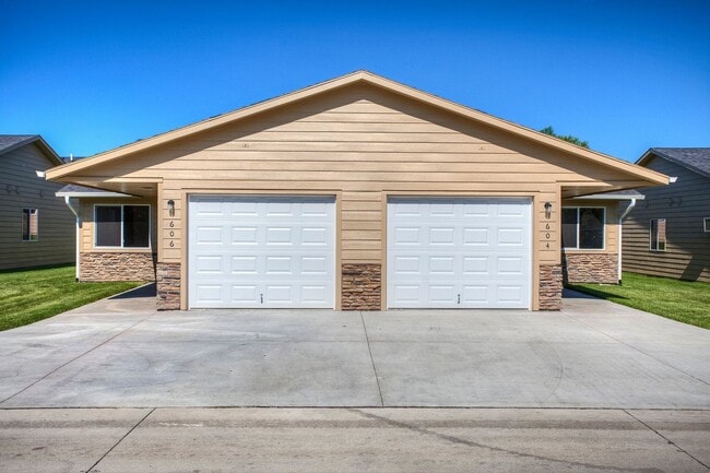 Foto del edificio - 3 Bedroom, Single-story Townhomes for rent in Marshalltown, IA