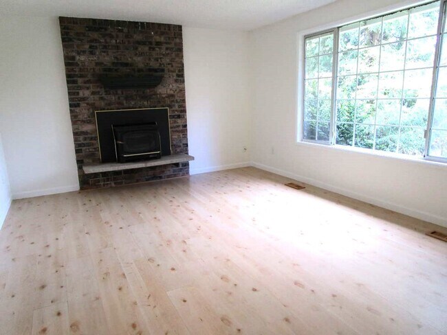 Foto del edificio - Lovely 3 Bedroom 1 Bath Home in Gig Harbor