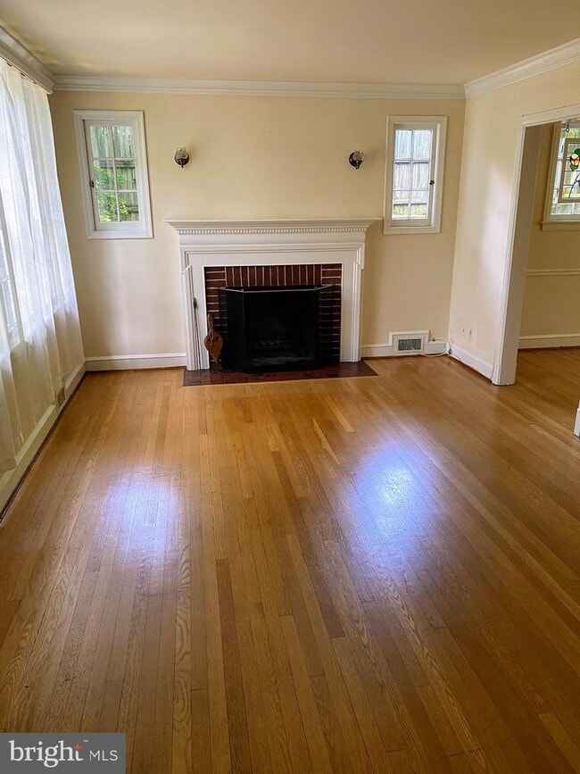 Building Photo - 4207 45th St NW