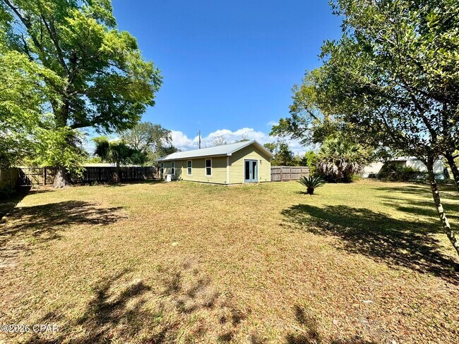 Foto del edificio - 4122 Corbin Rd