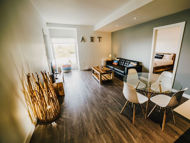 Photo du bâtiment - 785 Sterling Lyon Pkwy