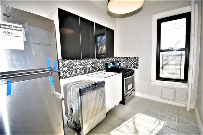 Building Photo - 1 bedroom in Brooklyn NY 11232