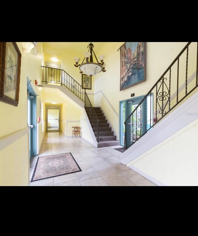 Foto del edificio - 220 Columbia Dr