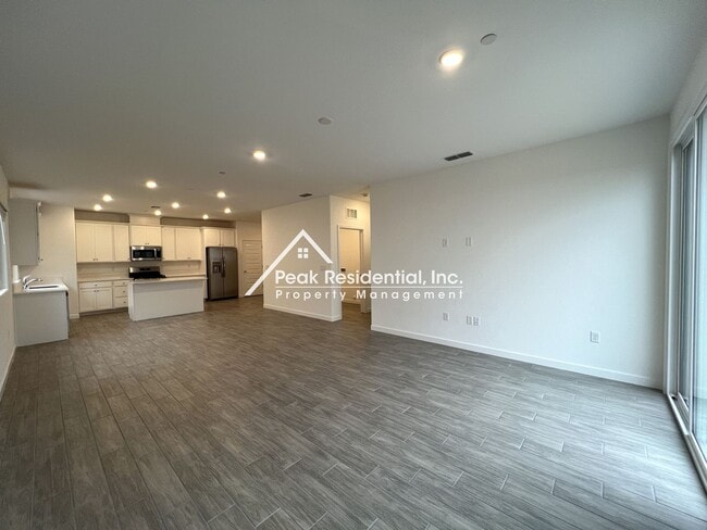 Foto del edificio - Brand New Rancho Cordova 3bd/2ba Home with...