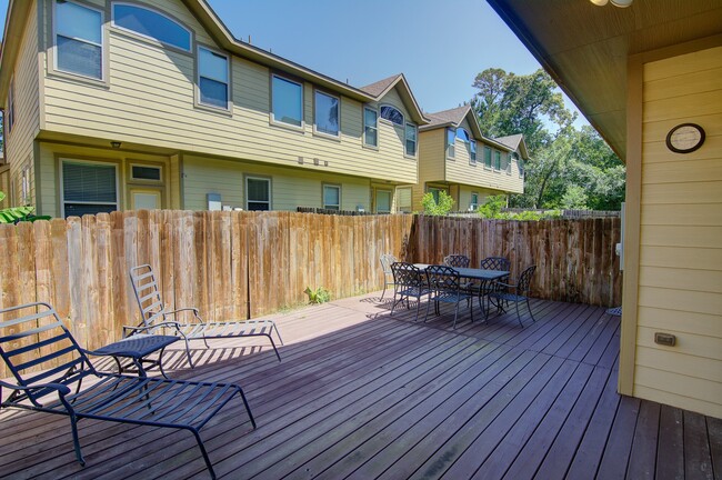 Foto del edificio - 11 Cheswood Manor Court