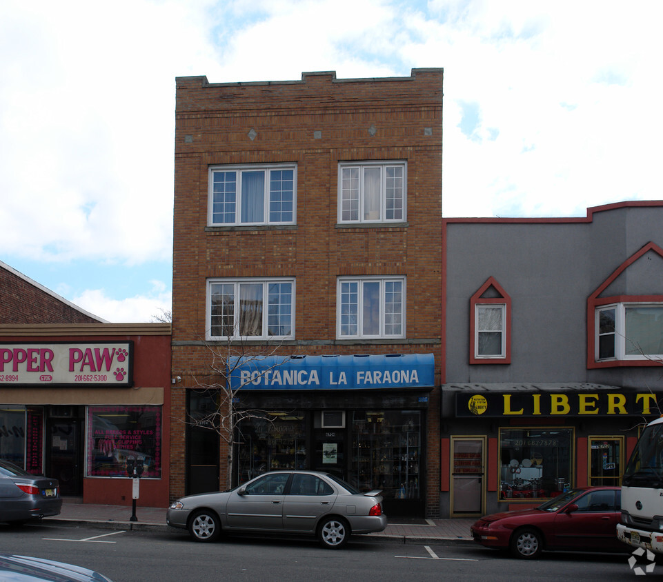 Building Photo - 6704 Bergenline Ave