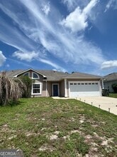 Building Photo - 213 Royal Palms Ave