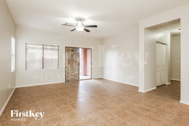 Foto del edificio - 14912 N 153rd Ave