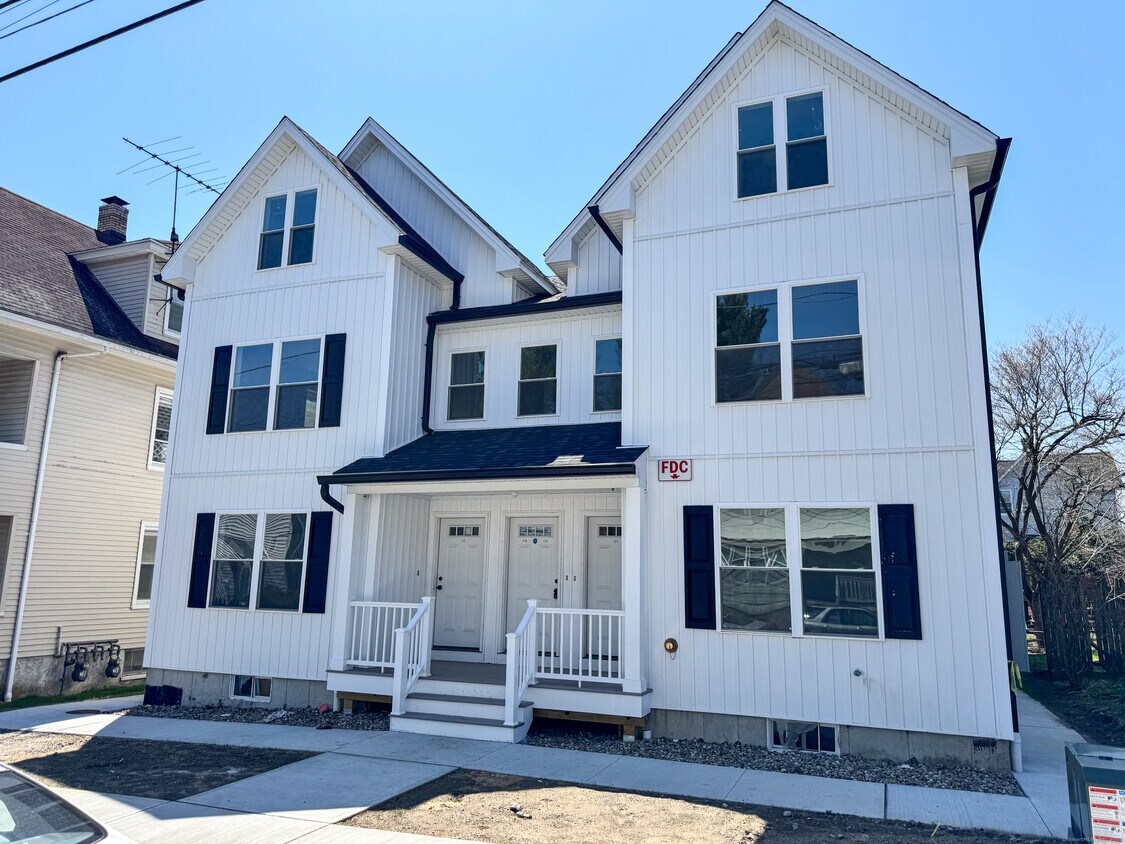 Foto principal - 123 Princeton St