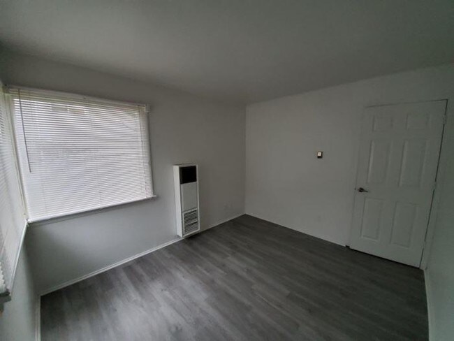 Building Photo - 1 bedroom in Everett WA 98201