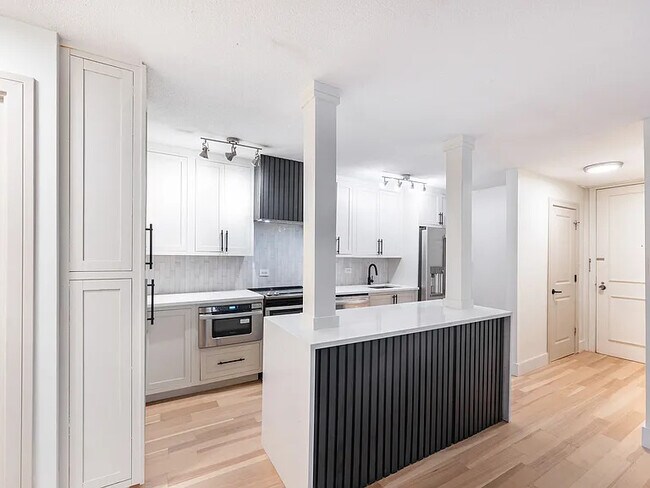 Foto del edificio - 1339 N Dearborn St