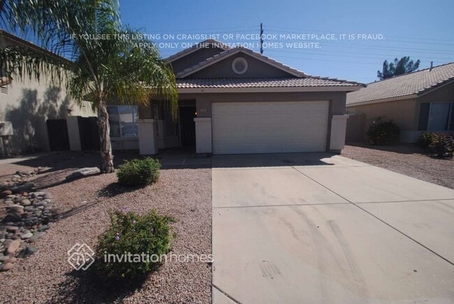 Building Photo - 4073 E Princeton Ave