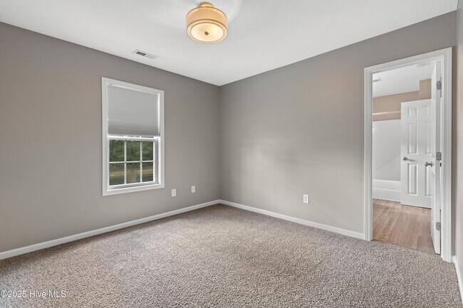 Foto del edificio - 316 Providence Dr