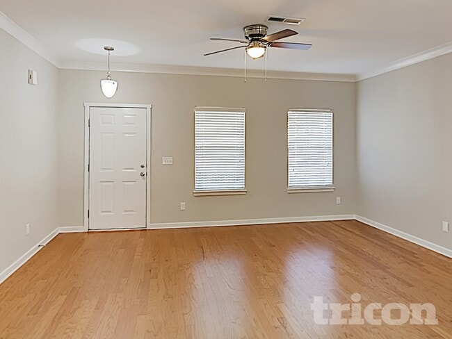 Building Photo - 7030 McLothian Ln